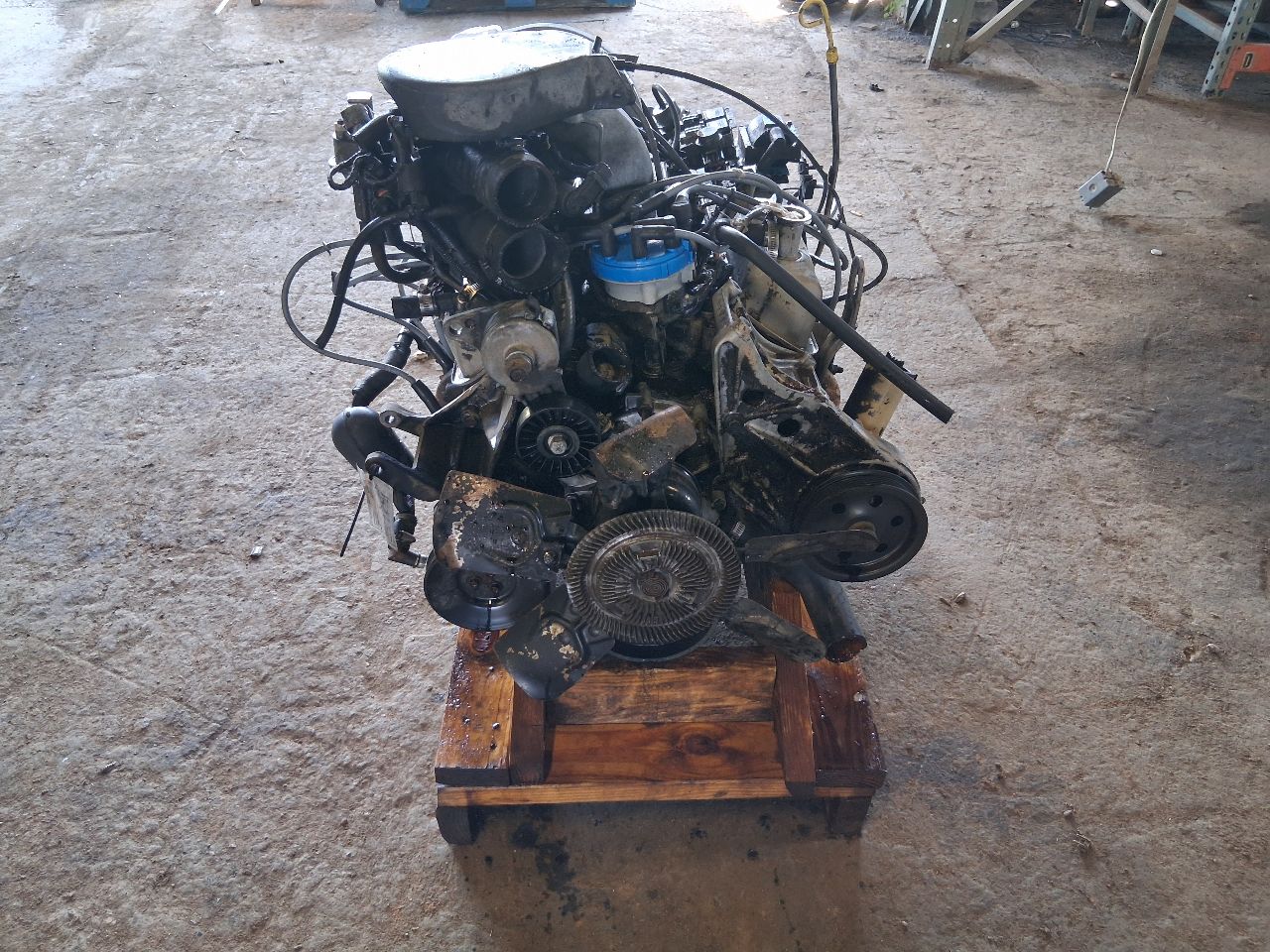 1979 thru 1993 Ford E150 Van, Ford Bronco, Ford F150, Ford F250 and 19 more Engine Motor Assembly