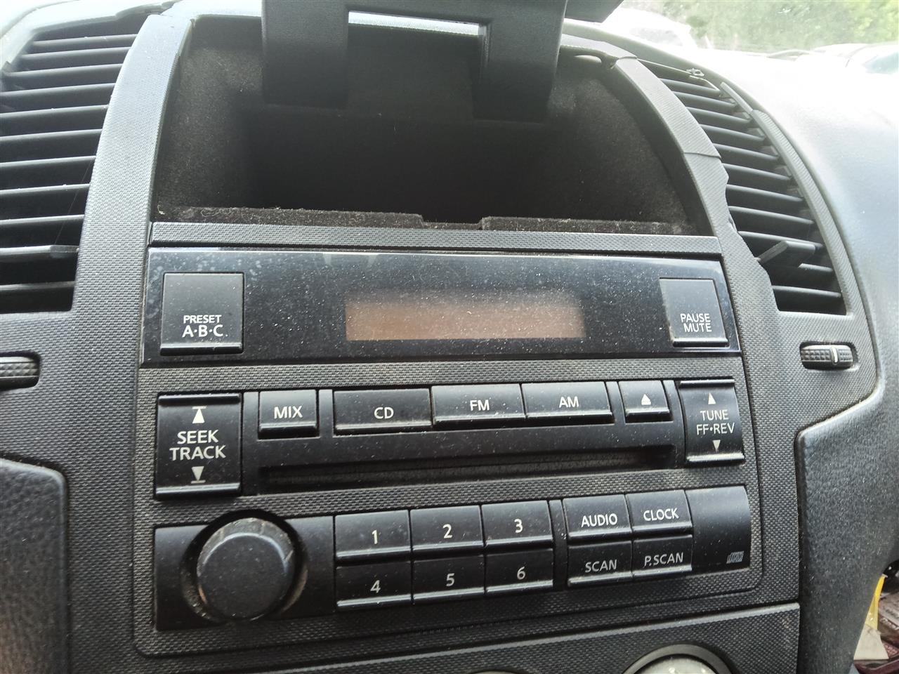 2005 2006 Nissan Altima Radio Stereo Audio Head Unit receiver AM FM single CD