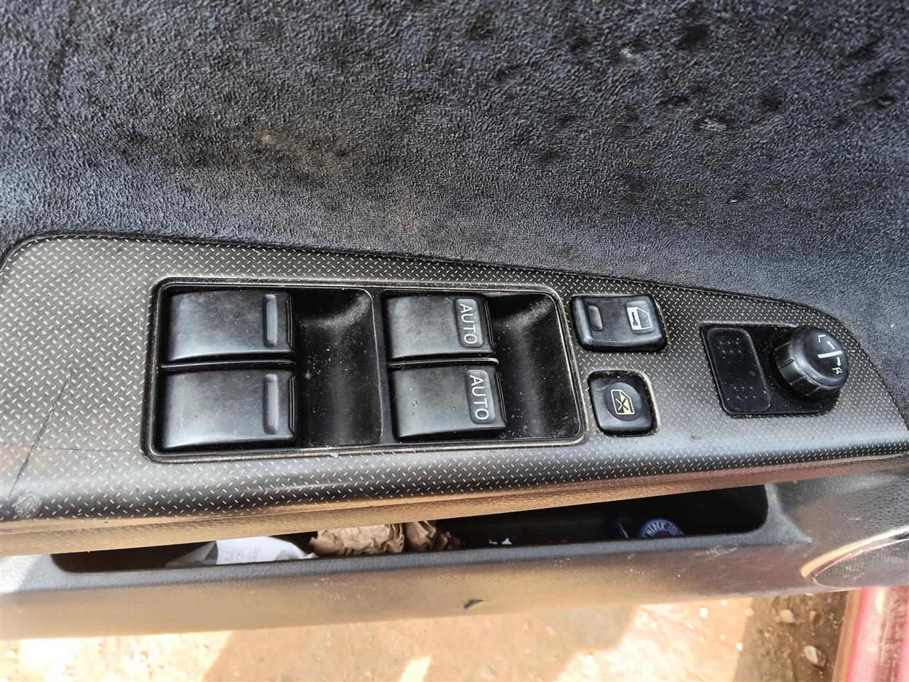 2005 2006 Nissan Altima Driver Side Left Front Door Window Master Switch Driver s lock and