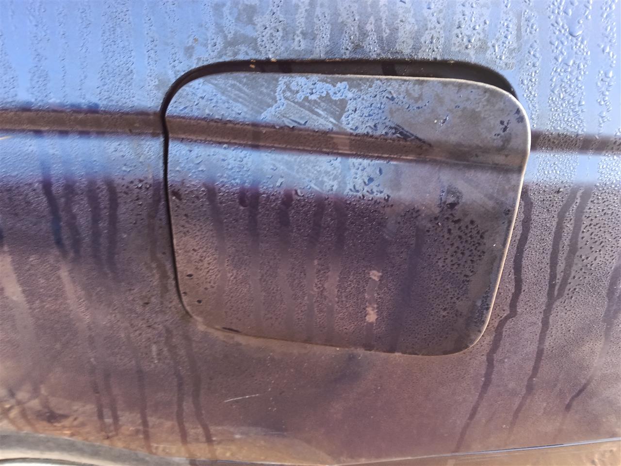 2009 KIA Spectra Fuel Filler Gas Door Lid