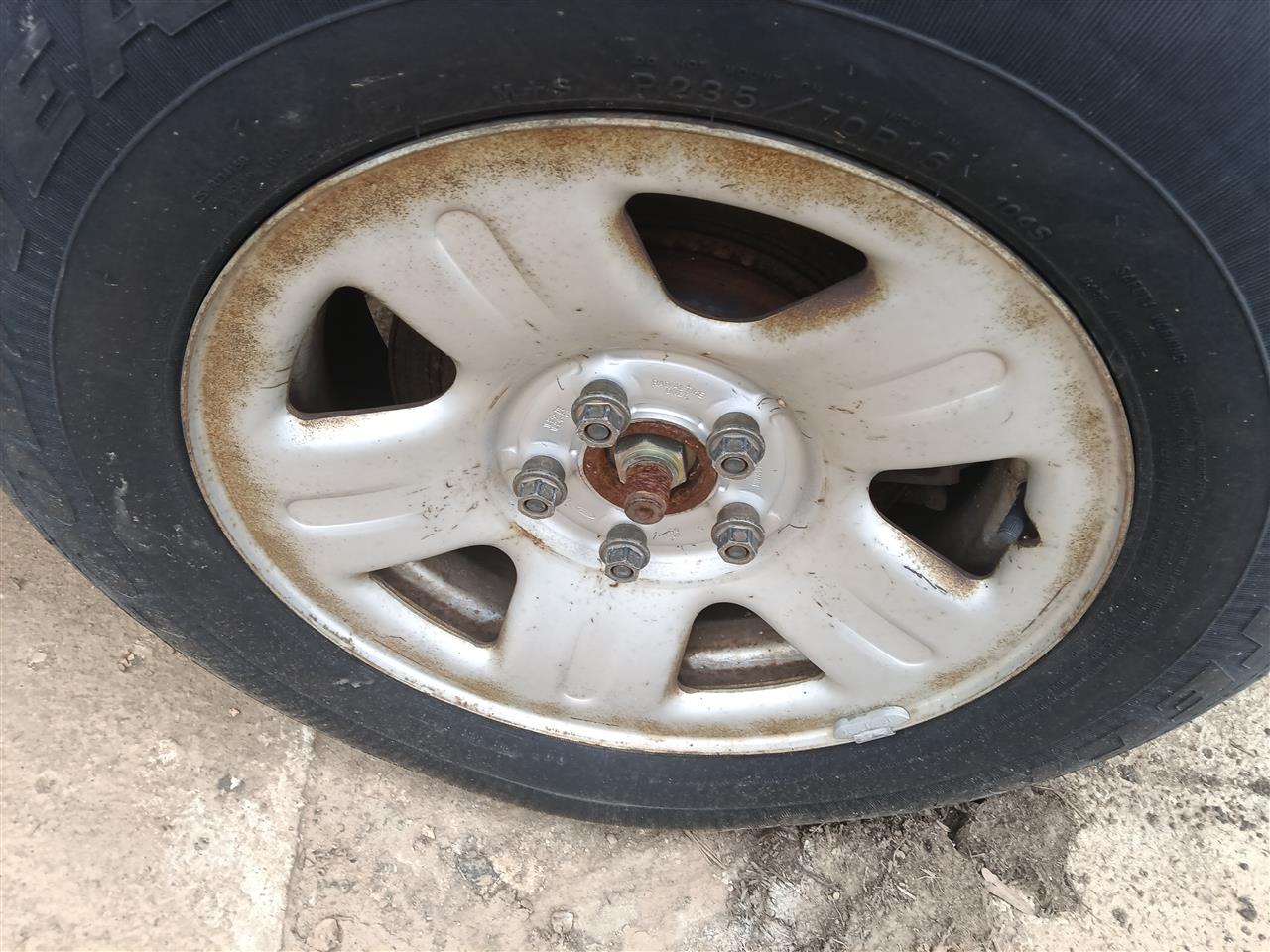 2002 2003 2004 Ford Explorer Wheel Rim 4 Dr exc Sport Trac 16x7 steel 5 spoke