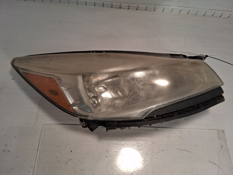 2012 2013 2014 Ford Focus Passenger Side Right Headlight Headlamp Assembly halogen R
