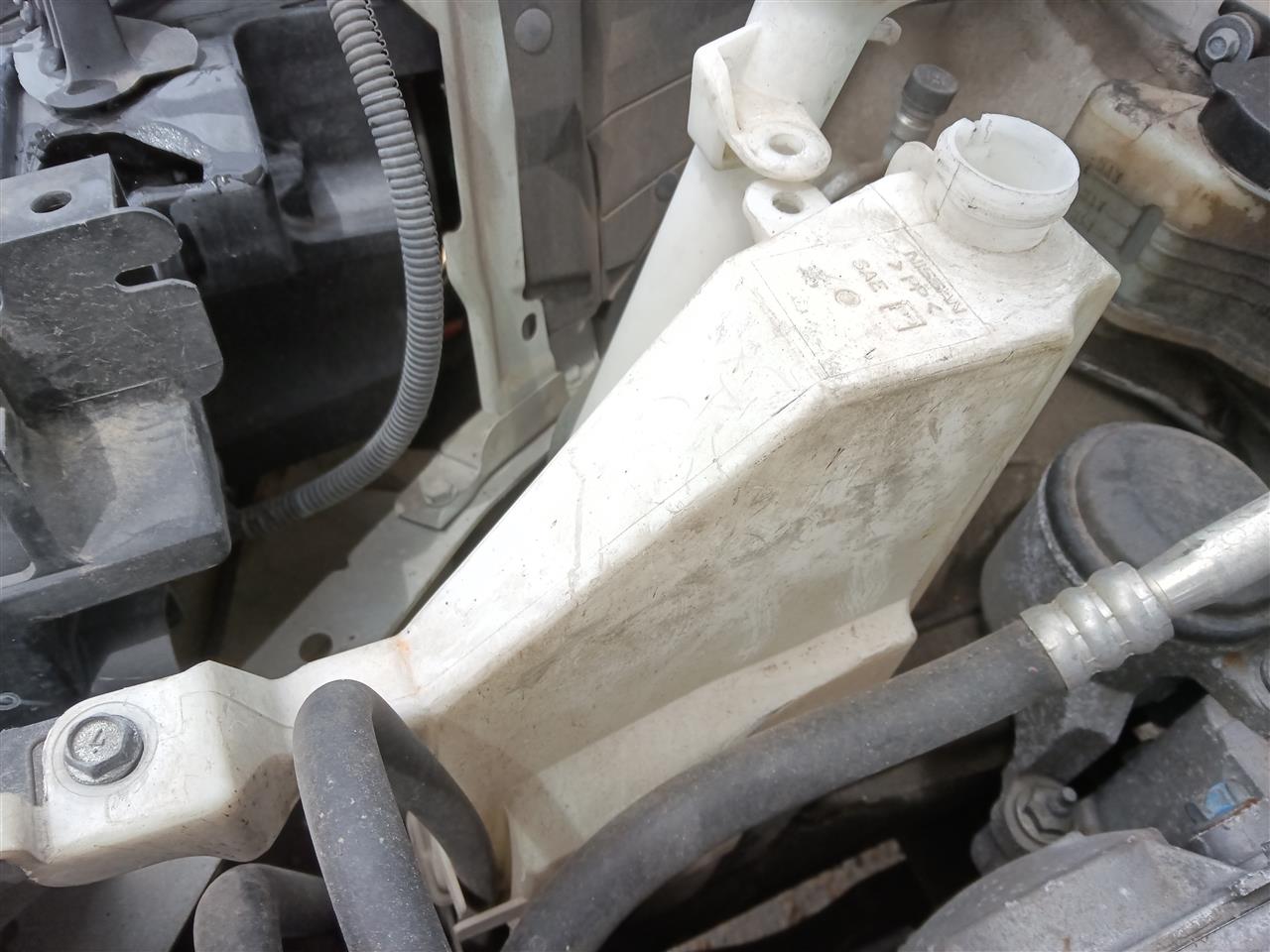 2009 thru 2014 Nissan Murano Coolant Overflow Reservoir Tank