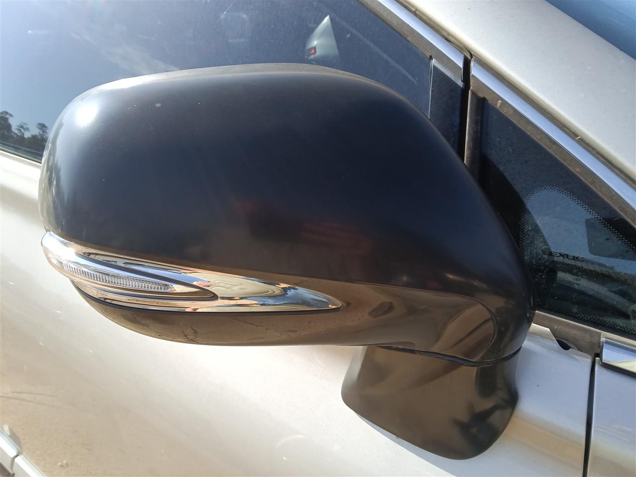 2010 2011 2012 Lexus RX350, Lexus RX450H Right Passenger Side View Door Mirror Power R with memory without camera