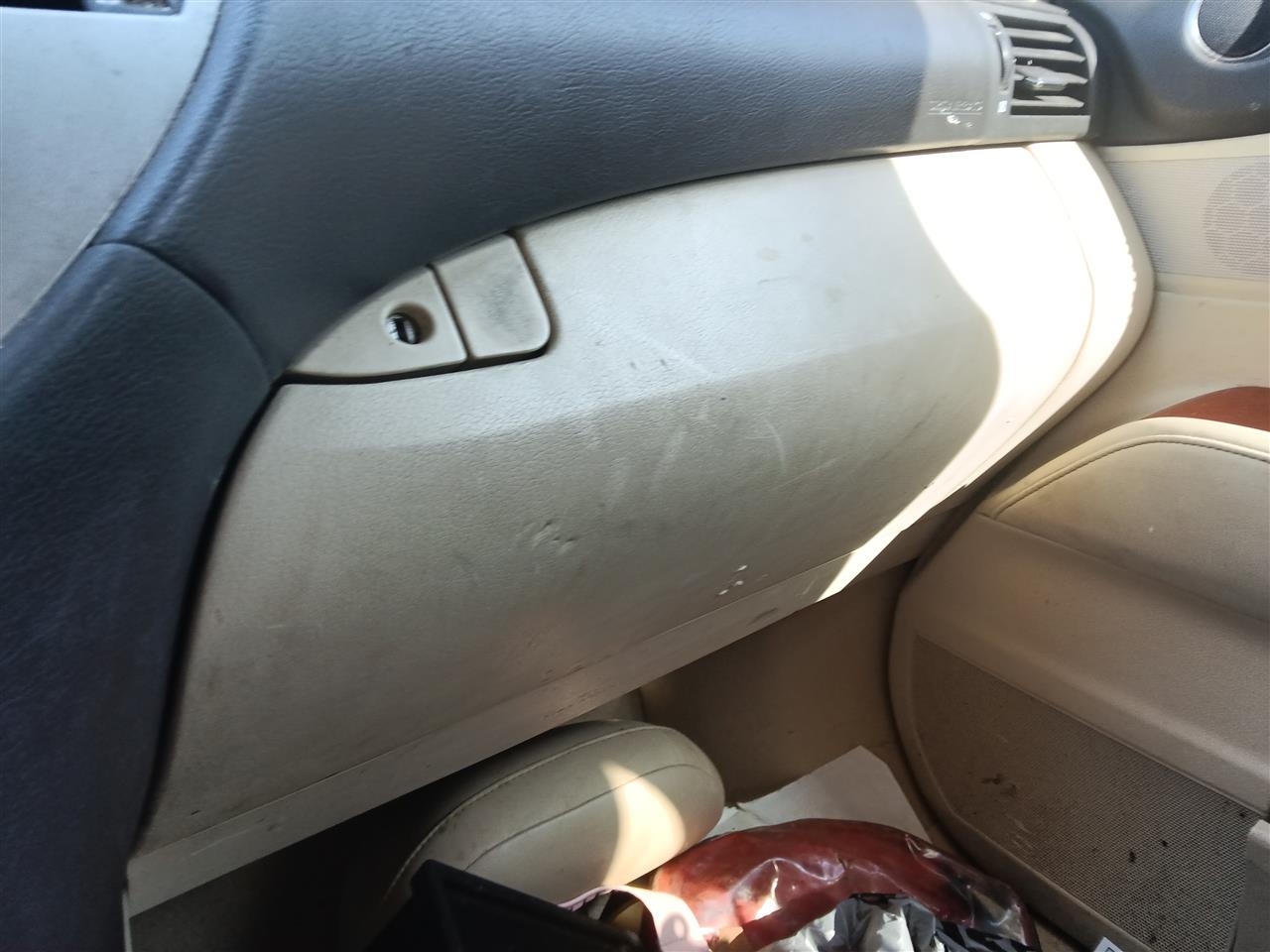 2011 Lexus RX350 Glove Box Compartment