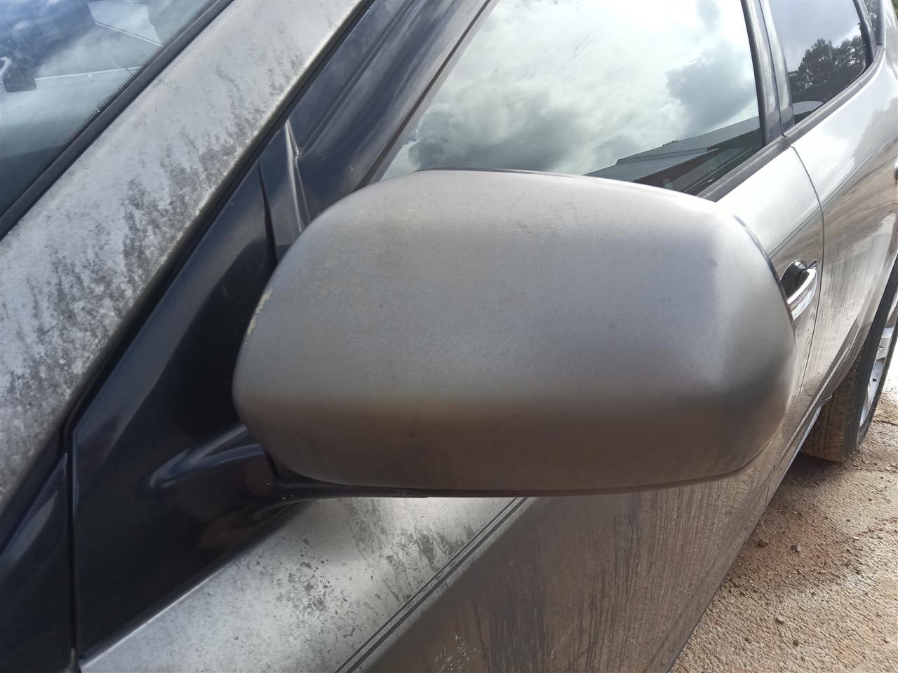 2003 2004 Nissan Murano Left Driver Side View Door Mirror Power non heated without memory L