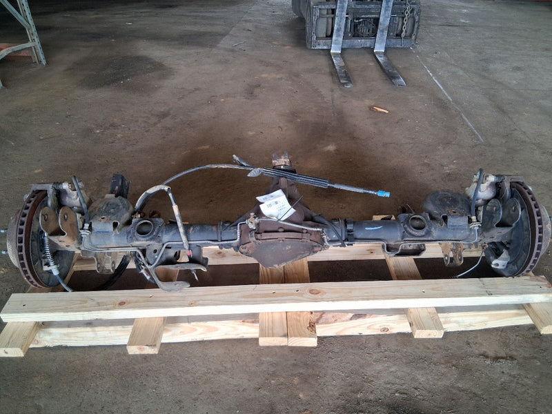 2000 thru 2006 Chevrolet Tahoe, Chevrolet Suburban 1500, GMC Yukon, GMC Yukon XL 1500 and 3 more Axle Assembly RR