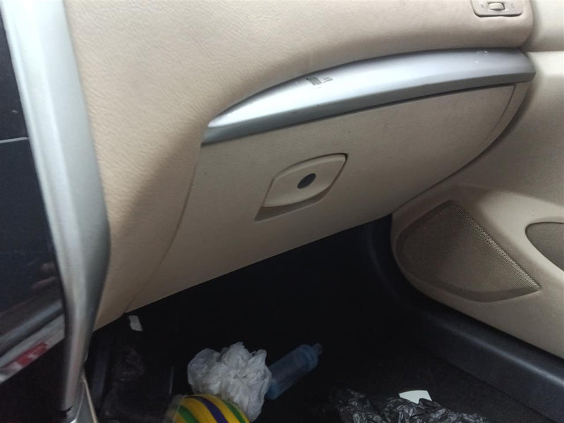 2015 Nissan Altima Glove Box Compartment