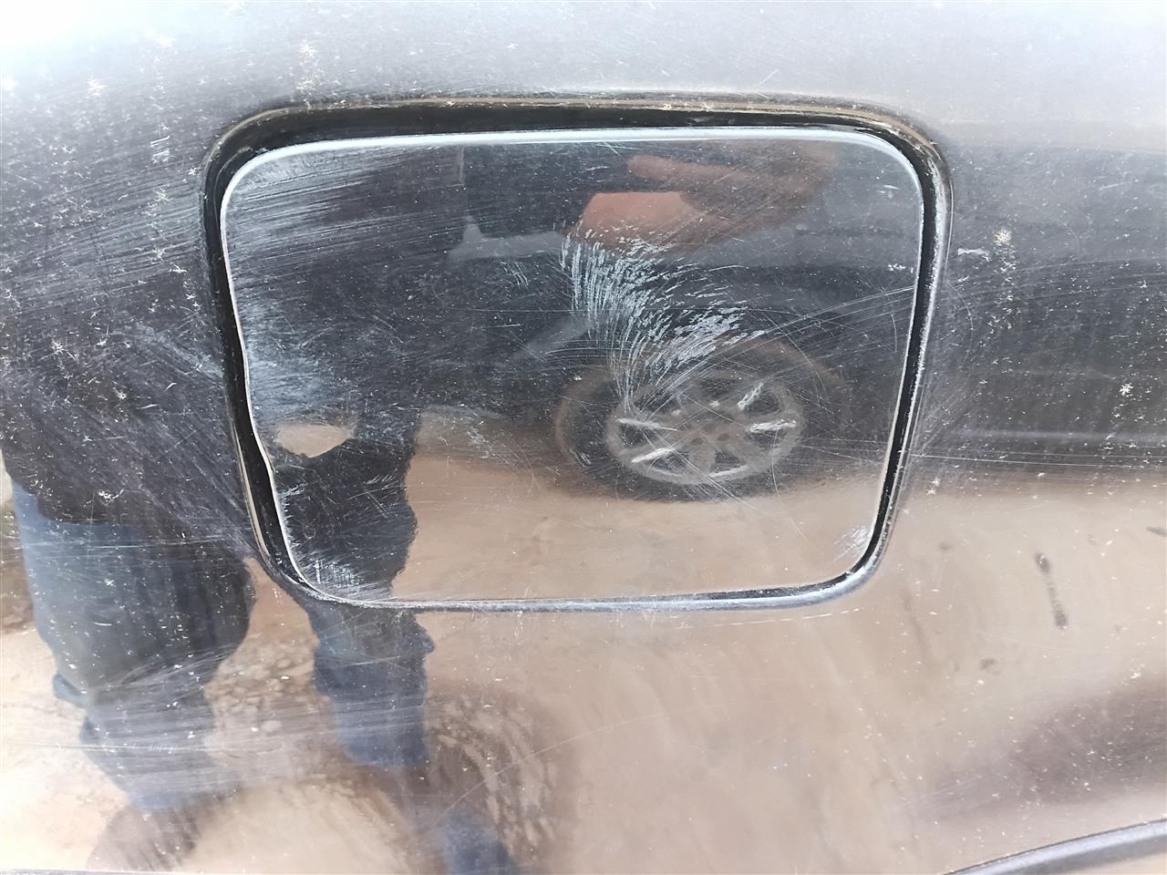 2011 Volvo XC90 Fuel Filler Gas Door Lid