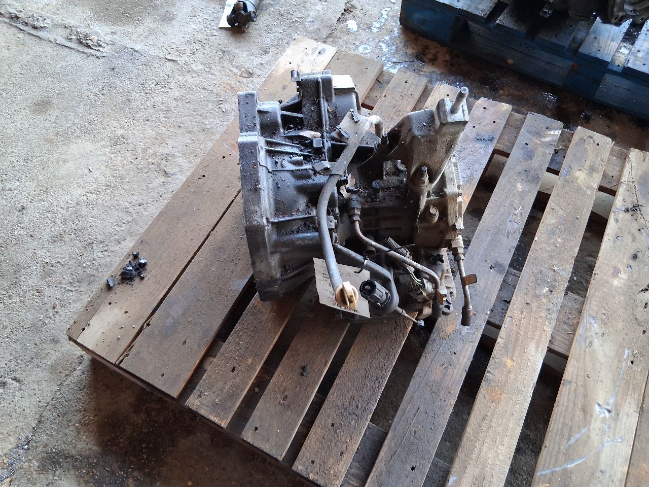 2000 2001 2002 2003 Ford Focus Transmission Transaxle Assembly AT SOHC
