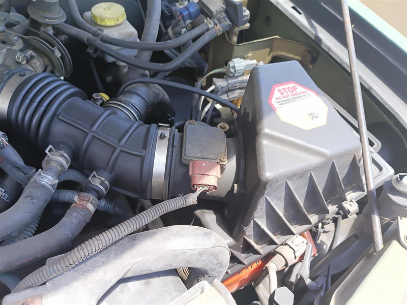 1999 thru 2004 Nissan Frontier, Nissan Xterra Air Cleaner Intake Filter Box 6 cylinder
