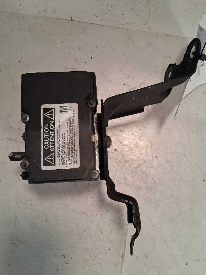 2005 2006 2007 Toyota Avalon ABS Anti Lock Brake Pump Control Module Actuator and Assembly