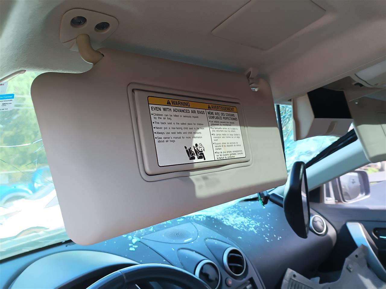 2008 thru 2015 Nissan Rogue Passenger Side Right Sun Visor with illumination R