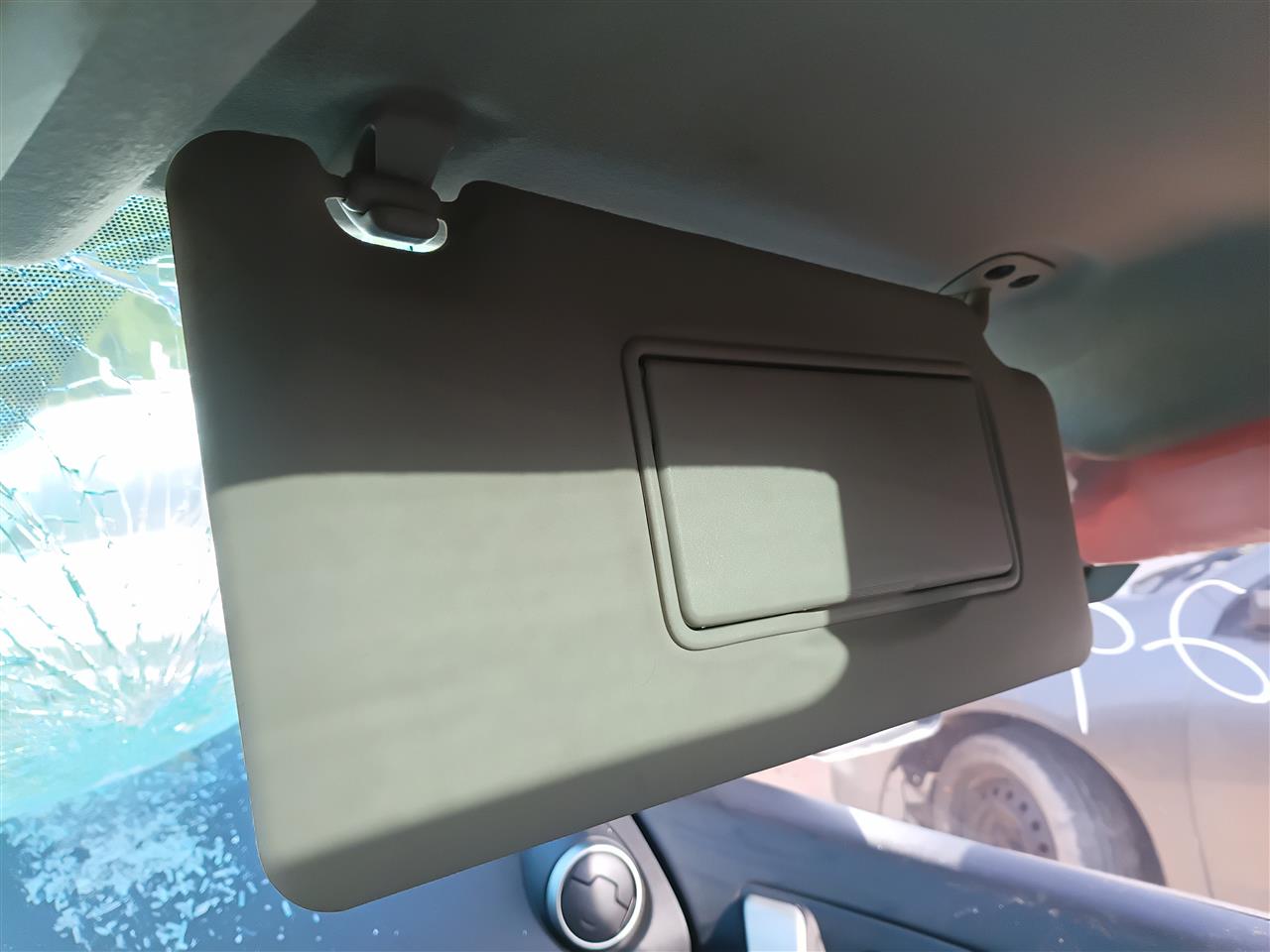 2011 thru 2015 Nissan Rogue Driver Side Left Sun Visor with illumination L