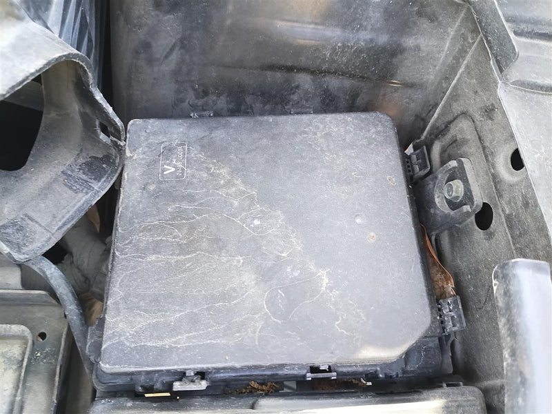 2011 Nissan Rogue Engine Bay Fuse Box Relay Panel QR25DE 2.5L VIN A