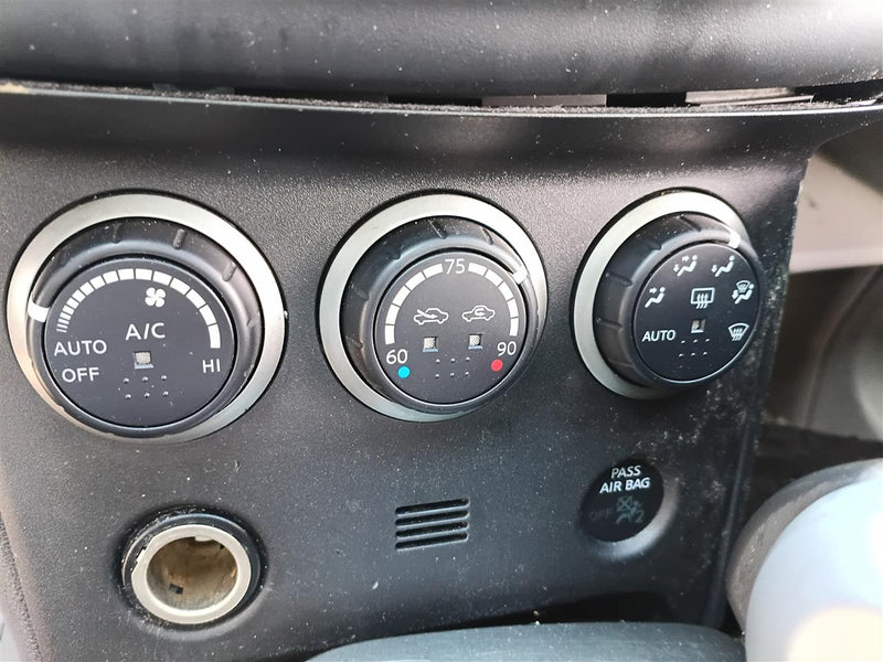 2011 thru 2015 Nissan Rogue AC Heater Temperature Climate Control Unit automatic