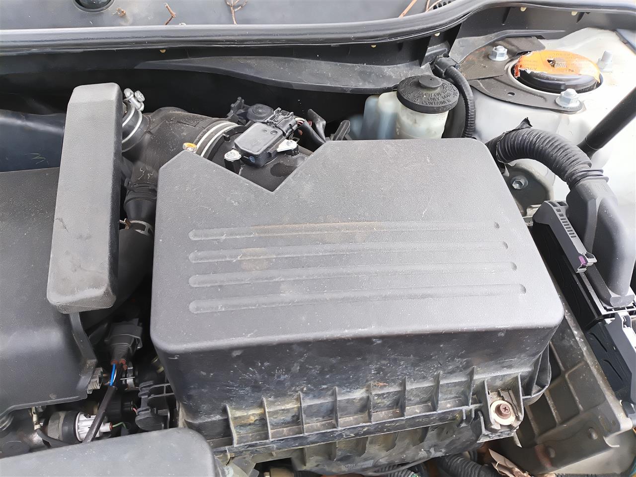 2007 thru 2016 Toyota Venza, Toyota Camry Air Cleaner Intake Filter Box 4 cylinder