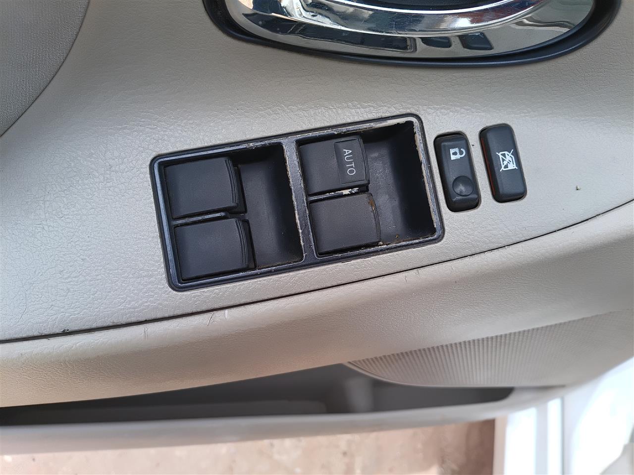 2007 thru 2015 Toyota Camry, Toyota Yaris, Toyota Highlander, Toyota Tacoma and 1 more Driver Side Left Front Door Window