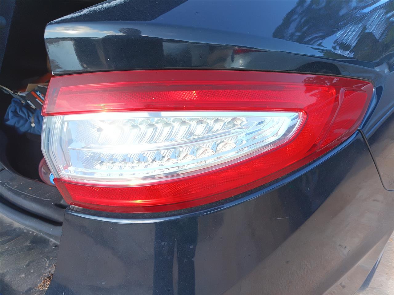 2013 2014 2015 2016 Ford Fusion Passenger Side Right Tail Light Lamp Assembly quarter panel mounted LED R