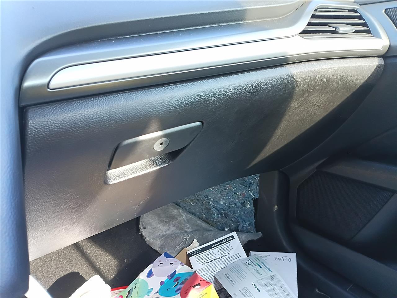 2016 Ford Fusion Glove Box Compartment