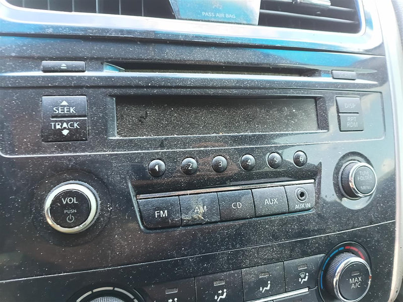 2013 2014 2015 Nissan Altima Radio Stereo Audio Head Unit receiver AM FM CD without navigation system