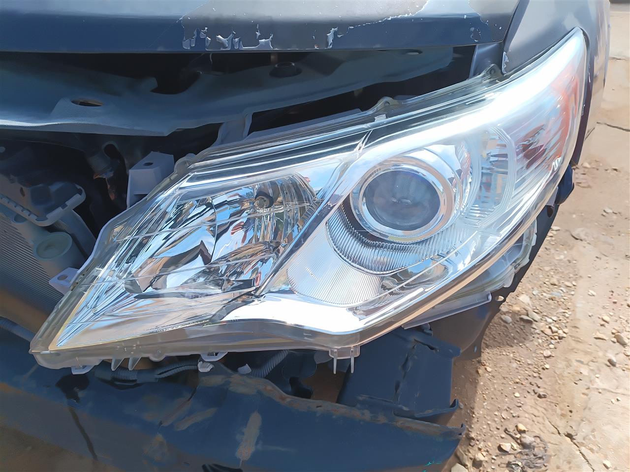 2012 2013 2014 Toyota Camry Driver Side Left Headlight Headlamp Assembly black trim SE L
