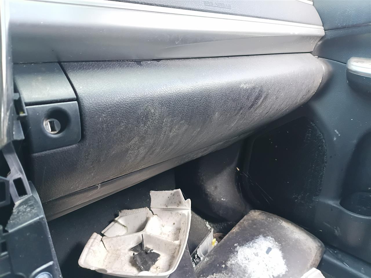 2014 Toyota Camry Glove Box Compartment