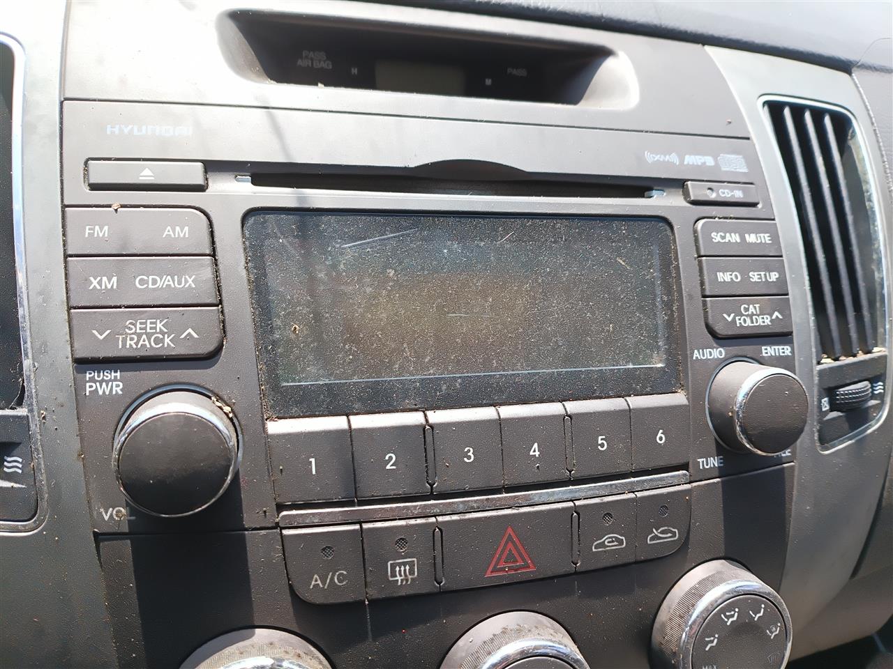 2009 2010 Hyundai Sonata Radio Stereo Audio Head Unit receiver AM FM CD MP3 satellite