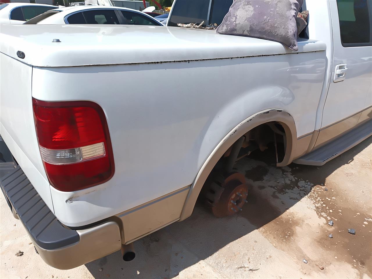 2004 thru 2008 Ford F150, Lincoln LT Pickup BOX Styleside
