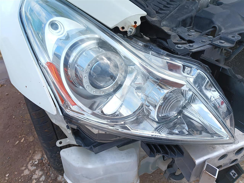 2010 thru 2015 Infiniti G37, Infiniti G25, Infiniti Q40 Passenger Side Right Headlight Headlamp Assembly HID R