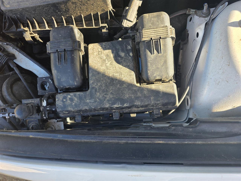 2017 2018 2019 2020 Ford Fusion Engine Bay Fuse Box Relay Panel 2.5L
