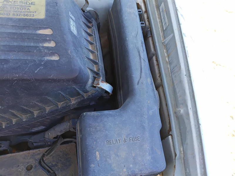 2002 2003 2004 Toyota Avalon Engine Bay Fuse Box Relay Panel