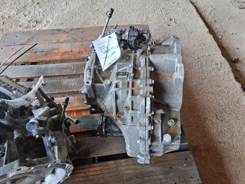 2016 2017 2018 KIA Sorento Transmission Transaxle Assembly AT 2.0L FWD