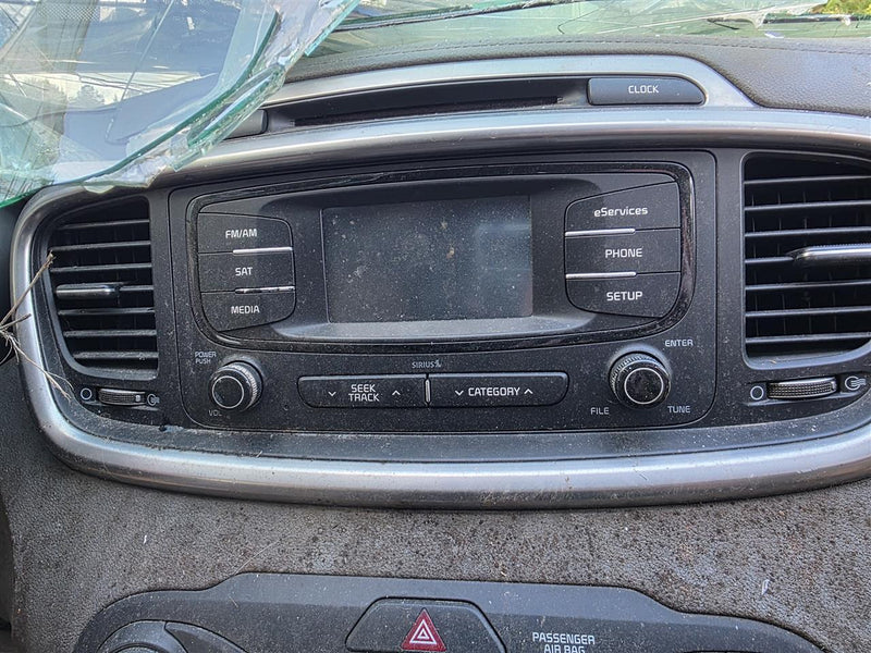 2016 2017 2018 KIA Sorento Radio Stereo Audio Head Unit receiver US market AM FM CD MP3 satellite