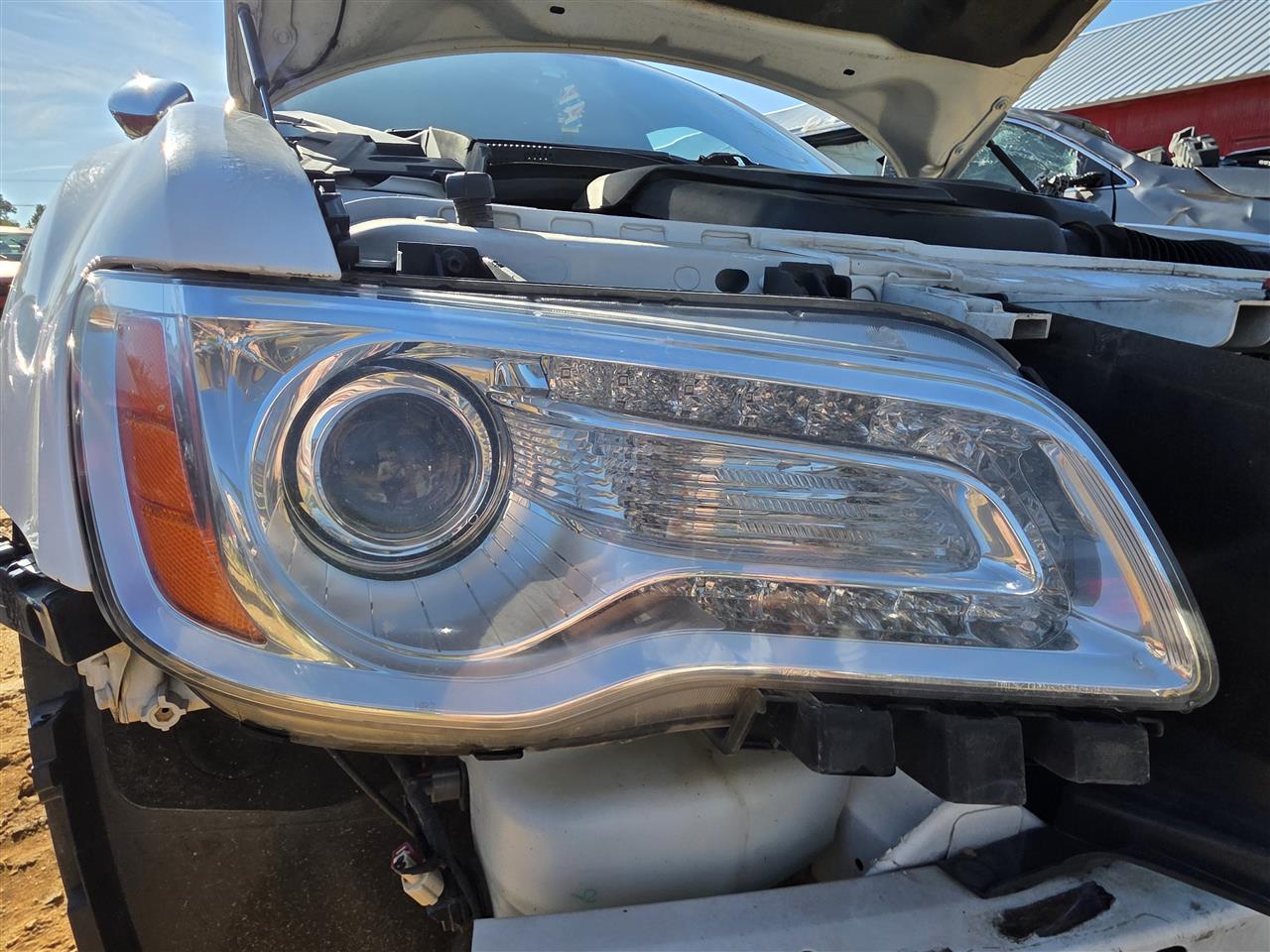 2011 2012 2013 2014 Chrysler 300 Passenger Side Right Headlight Headlamp Assembly halogen R