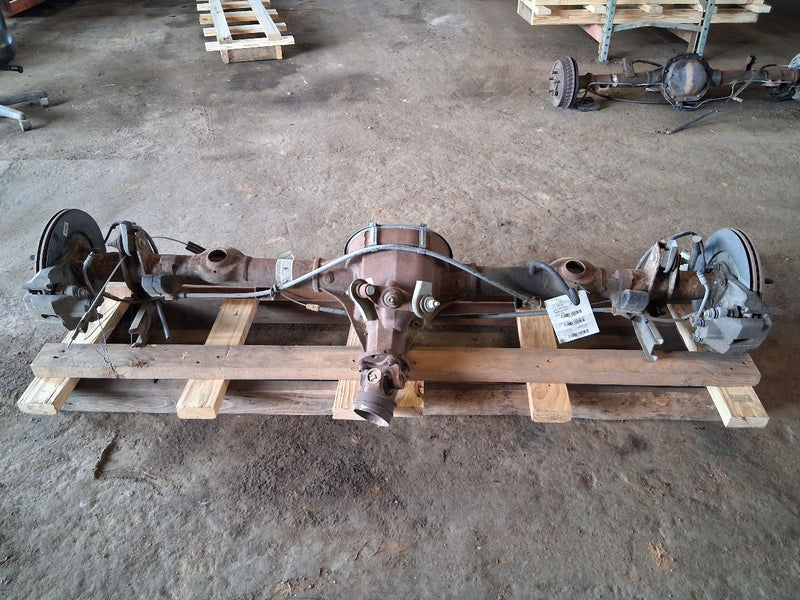 2003 thru 2011 Ford Crown Victoria, Lincoln and Town CAR, Mercury Grand Marquis, Mercury Marauder Axle Assembly RR