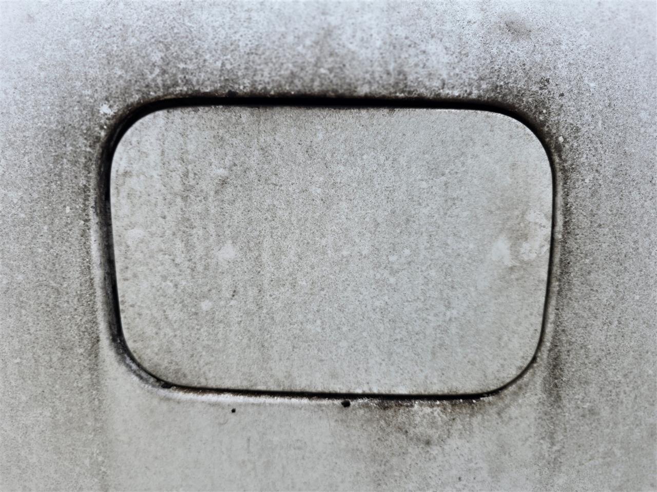 2005 Infiniti G35 Fuel Filler Gas Door Lid