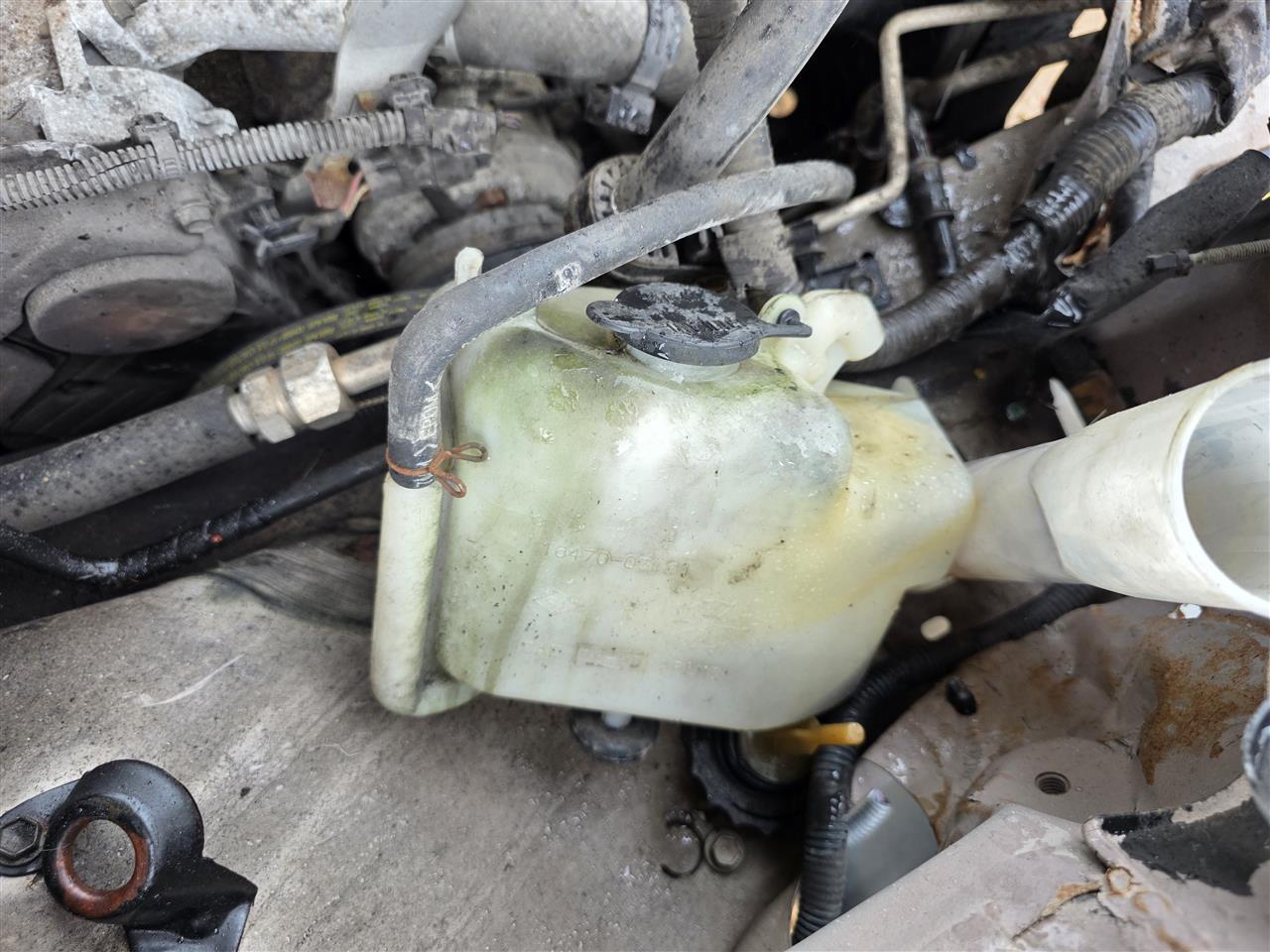 1997 1998 1999 2000 Toyota Camry, Toyota Solara Coolant Overflow Reservoir Tank hose outlet on bottle