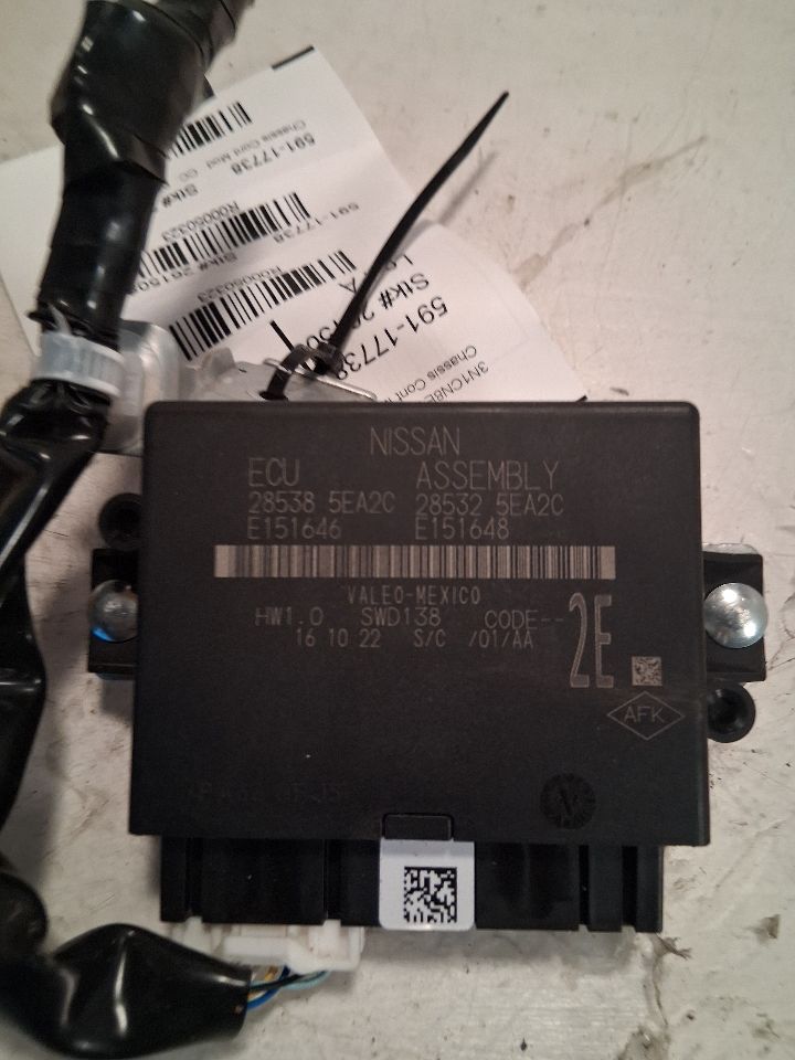 2022 2023 2024 Nissan Versa Chassis Cont MOD Driver Assist park LH dash