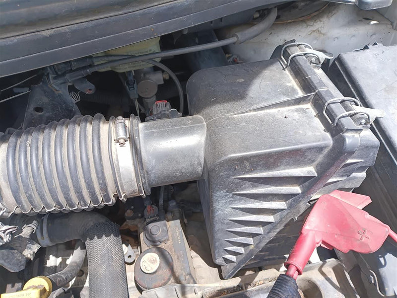 2004 2005 2006 2007 Ford Freestar, Mercury Monterey Air Cleaner Intake Filter Box