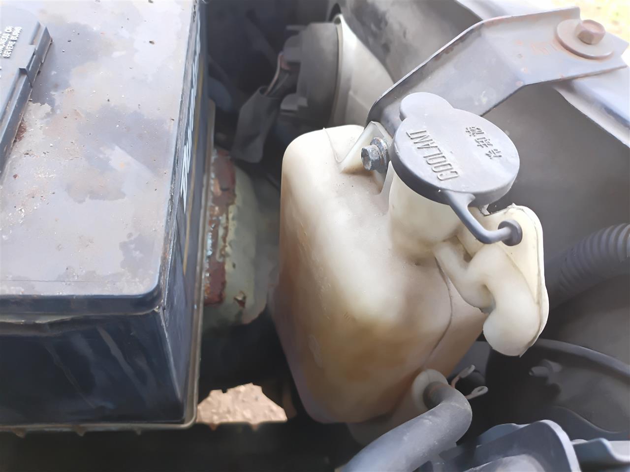 2001 thru 2007 Toyota Sequoia, Toyota Tundra Coolant Overflow Reservoir Tank 6 cylinder 3.4L 5VZFE engine 4x2
