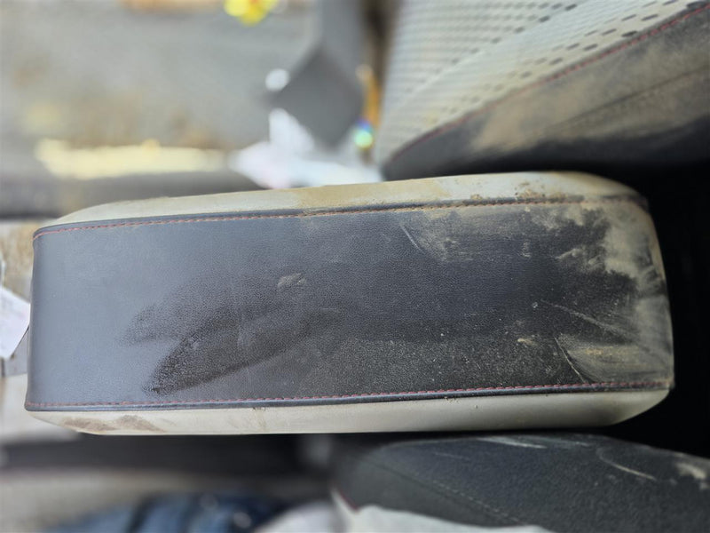 2014 2015 Chevrolet Equinox Console Front floor 2.4L without navigation