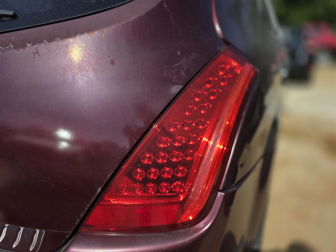 2006 2007 Nissan Murano Passenger Side Right Tail Light Lamp Assembly quarter mounted R