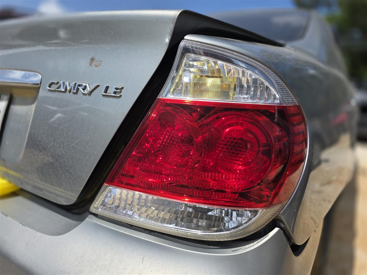 2005 2006 Toyota Camry Passenger Side Right Tail Light Lamp Assembly R
