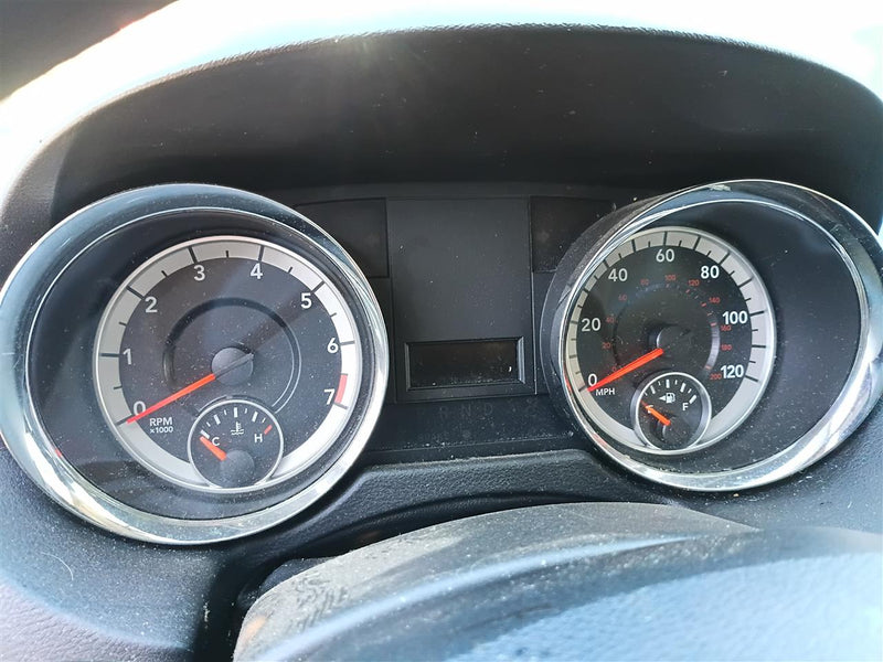 2015 2016 2017 2018 Dodge Caravan Speedometer Instrument Gauge Cluster without vehicle information center