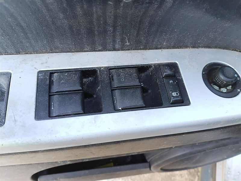 2007 2008 2009 2010 Jeep Patriot Driver Side Left Front Door Window Master Switch Driver s