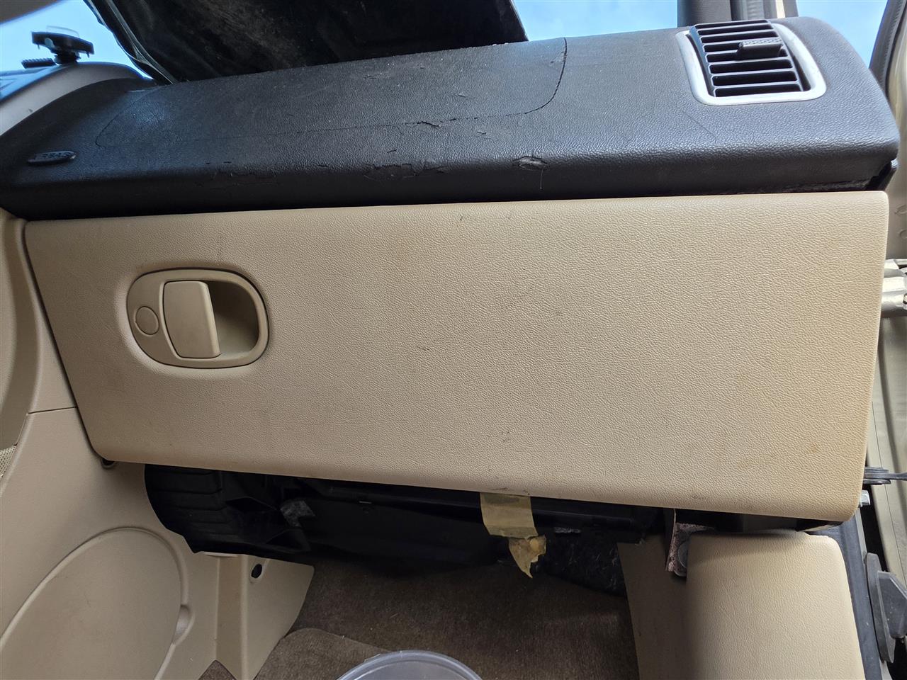 2009 Chevrolet Equinox Glove Box Compartment