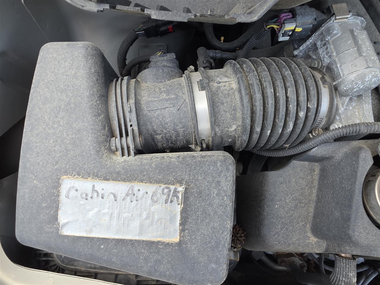 2005 thru 2009 Chevrolet Equinox, Pontiac Torrent Air Cleaner Intake Filter Box 3.4L