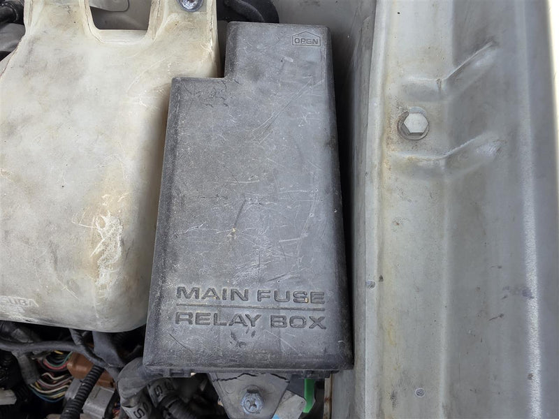2005 2006 2007 2008 Subaru Forester Engine Bay Fuse Box Relay Panel compartment