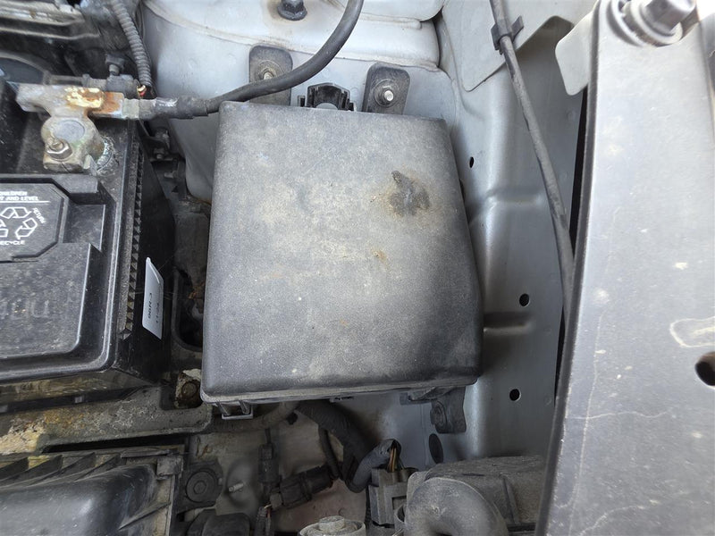 2011 2012 2013 Hyundai Tucson Engine Bay Fuse Box Relay Panel compartment 2.4L